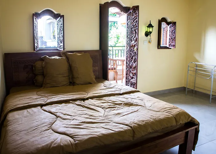 Shiva House Guest house