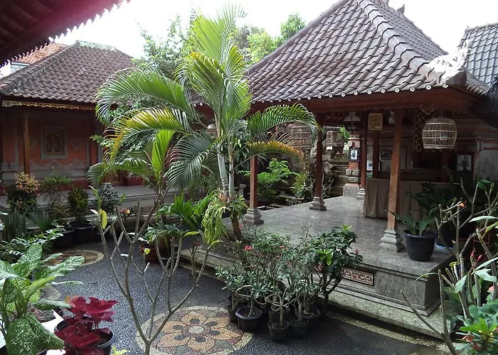 Shiva House 3*
